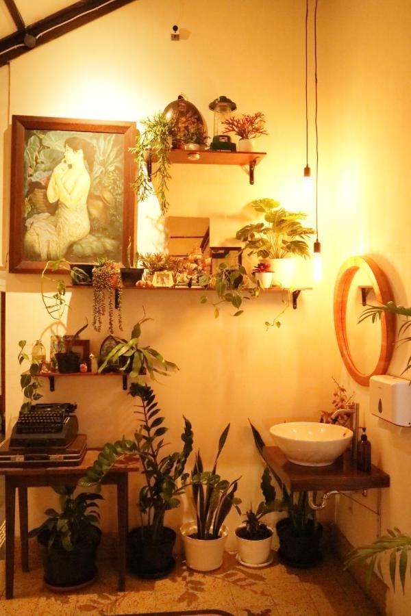 Semeru Hostel Malang (Adults Only) Zewnętrze zdjęcie