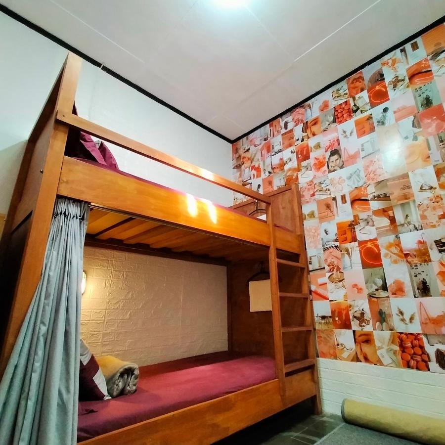 Semeru Hostel Malang (Adults Only) Zewnętrze zdjęcie